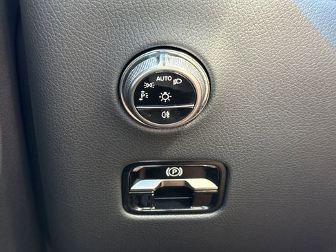 New 2026 Mercedes-Benz GLC 300 4MATIC image 19