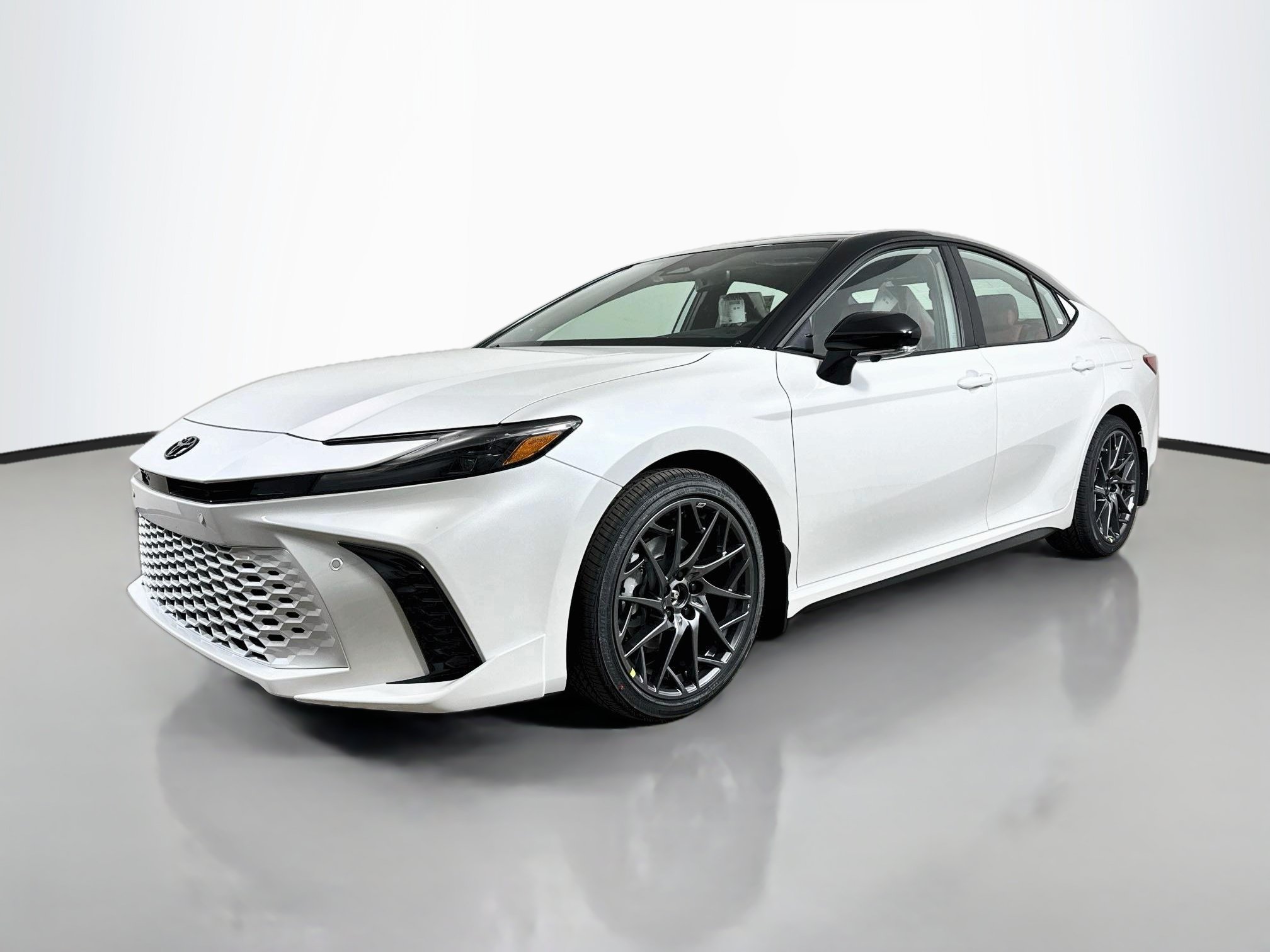 New 2027 Toyota Camry XSE w/ Premium Plus Package FWD image 3