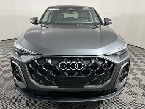 Certified 2025 Audi Q5 Premium Plus w/ Premium Plus image 2