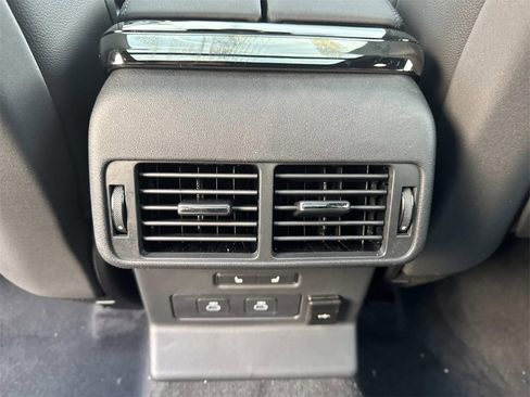 New 2026 Land Rover Range Rover Velar Dynamic SE image 15