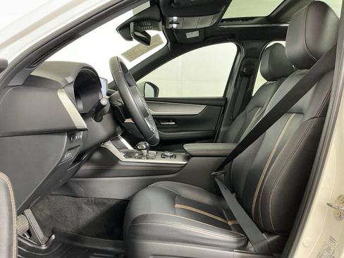 Used 2024 MAZDA CX-90 Plug-In Hybrid w/ Premium Plus image 23