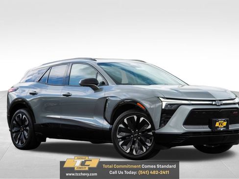 New 2025 Chevrolet Blazer EV RS AWD/4WD image 3