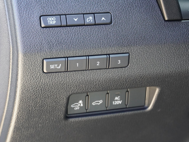 Used 2025 Lexus GX 550 w/ Accessory Package (Z1) AWD/4WD image 36