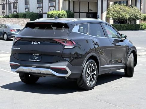 Used 2023 Kia Sportage EX AWD/4WD image 5