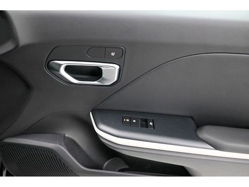 Used 2025 Kia K4 GT-Line image 17