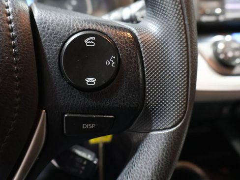 Used 2015 Toyota RAV4 XLE image 33