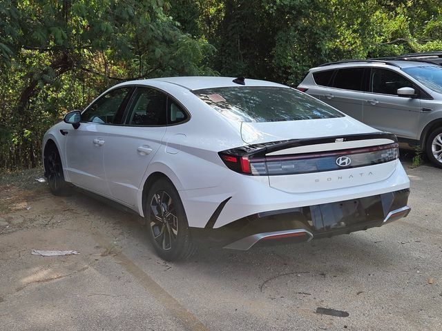 Used 2025 Hyundai Sonata SEL FWD image 7