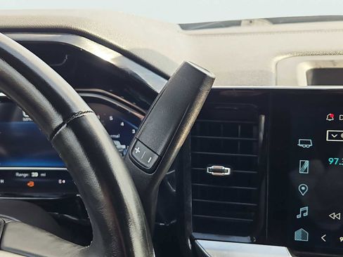 Used 2023 Chevrolet Silverado 1500 LT AWD/4WD image 28