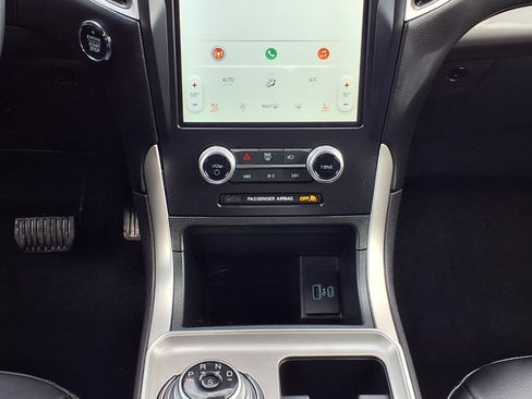 Certified 2024 Ford Edge SEL w/ Convenience Package image 13