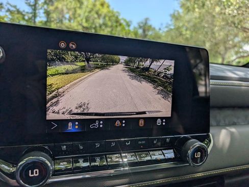 New 2026 Chevrolet Colorado ZR2 w/ Technology Package AWD/4WD image 36