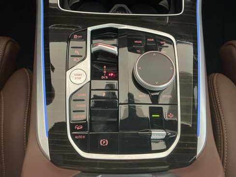 Certified 2024 BMW X5 xDrive50e w/ M Sport Package image 17