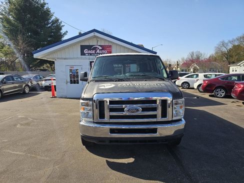 Used 2012 Ford E-250 and Econoline 250 w/ PWR Group image 2