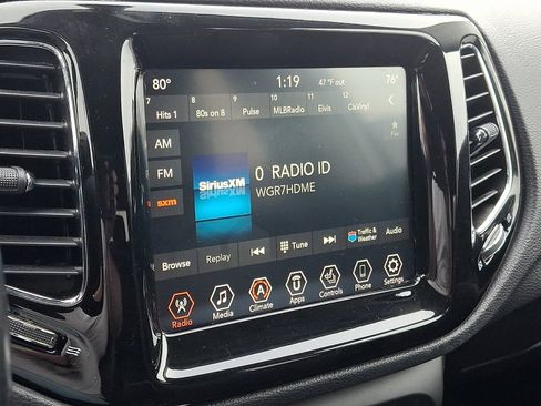 Used 2020 Jeep Compass Limited w/ Premium Lighting Group image 16