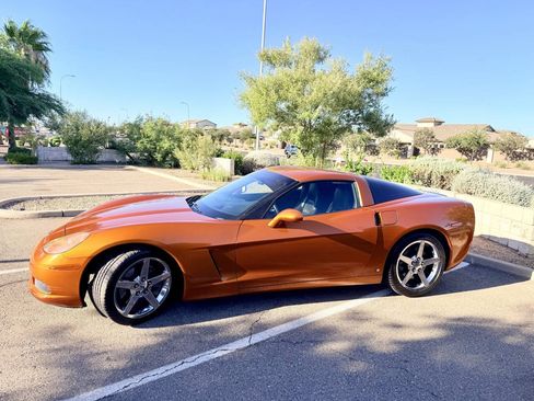 Used 2008 Chevrolet Corvette Coupe w/ Preferred Equipment Group RWD image 3
