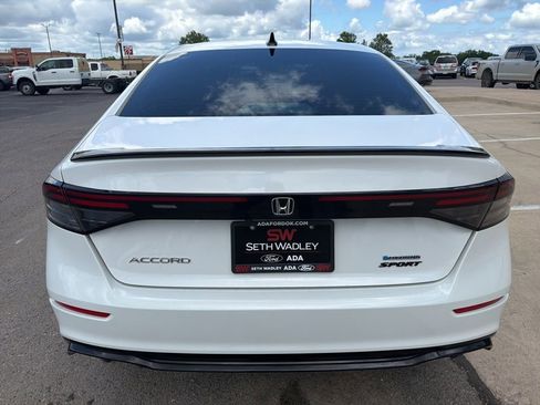 Used 2025 Honda Accord Sport image 15