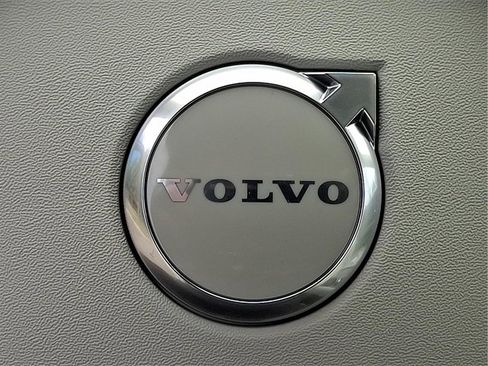 New 2026 Volvo XC90 B6 Ultra image 12