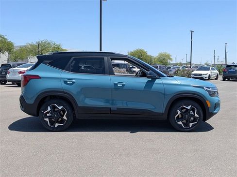 Certified 2025 Kia Seltos S image 6