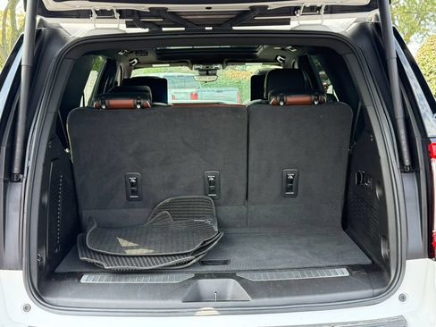 Certified 2023 GMC Yukon Denali Ultimate AWD/4WD image 10
