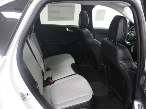 New 2026 Ford Escape Platinum w/ Premium Technology Package image 30