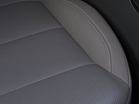 New 2026 Buick Envista Avenir image 42