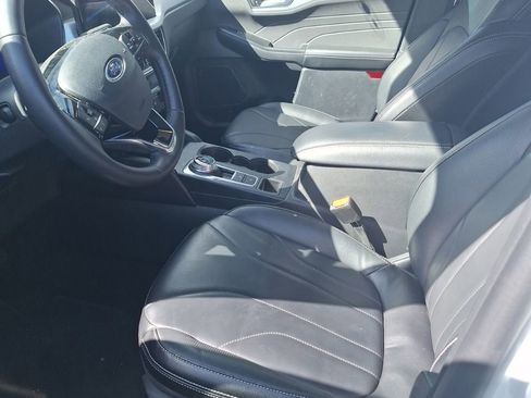Used 2025 Ford Escape SE w/ PHEV Premium Package FWD image 9