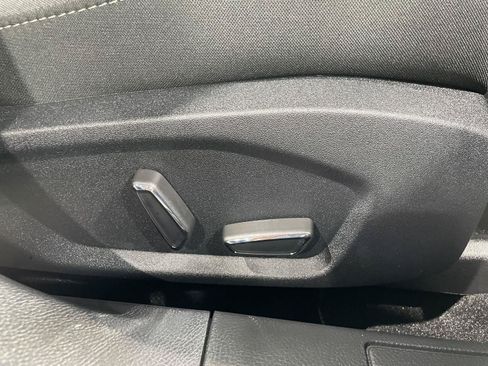 Used 2020 Ford Fusion SE AWD/4WD image 28