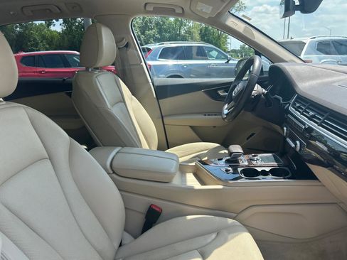 Used 2018 Audi Q7 3.0T Prestige AWD/4WD image 28