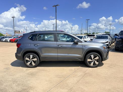 Used 2024 Volkswagen Taos S AWD/4WD image 4