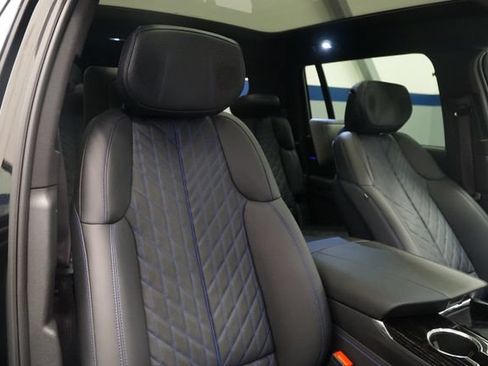 Used 2026 Cadillac Escalade IQL Sport 1 w/ LPO, ONYX Package AWD/4WD image 19