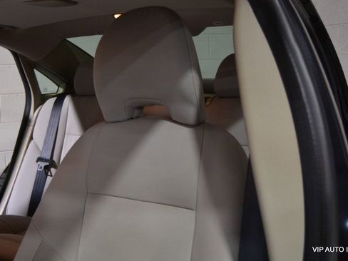 Used 2010 Volvo S40 2.4i image 11