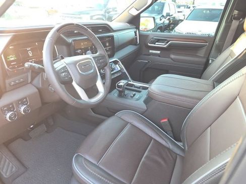 Used 2026 GMC Sierra 1500 Denali w/ Technology Package AWD/4WD image 8
