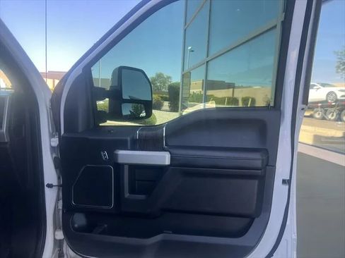 Used 2020 Ford F250 Lariat w/ Lariat Value Package AWD/4WD image 26