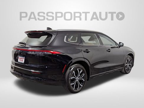 Used 2025 Toyota Crown Signia image 7