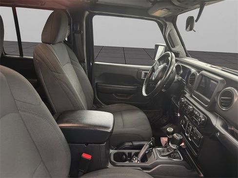 Used 2022 Jeep Gladiator Willys image 18