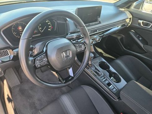 Used 2025 Honda Civic Sport image 12