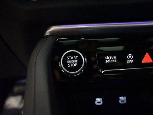 Used 2025 Audi Q5 2.0T Premium Plus w/ Premium Plus image 28