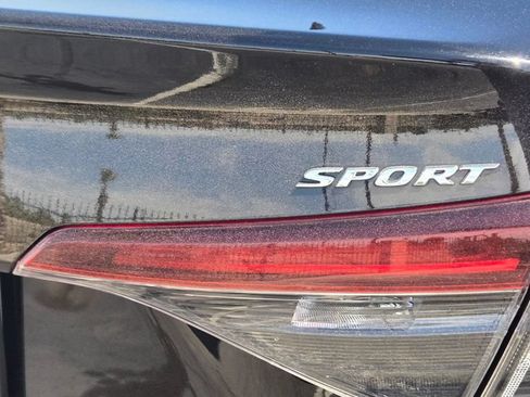 Used 2025 Honda Civic Sport image 6