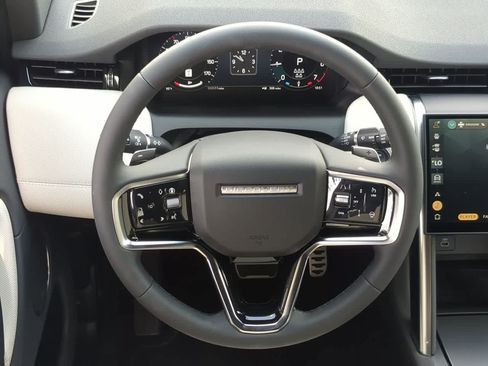 New 2026 Land Rover Discovery Sport Landmark AWD/4WD image 25