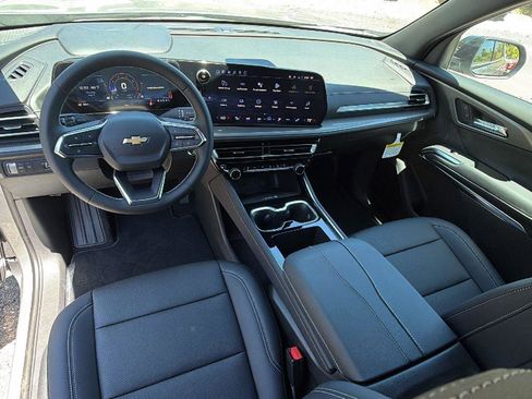 New 2026 Chevrolet Traverse LT FWD image 18