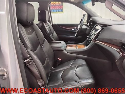 Used 2015 Cadillac Escalade ESV Luxury AWD/4WD image 15