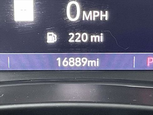 Used 2023 Chevrolet Equinox RS w/ RS Leather Package image 27