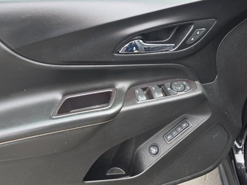 Used 2021 Chevrolet Equinox Premier w/ LPO, Cargo Package FWD image 13