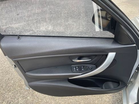 Used 2015 BMW 328i Sedan RWD image 17
