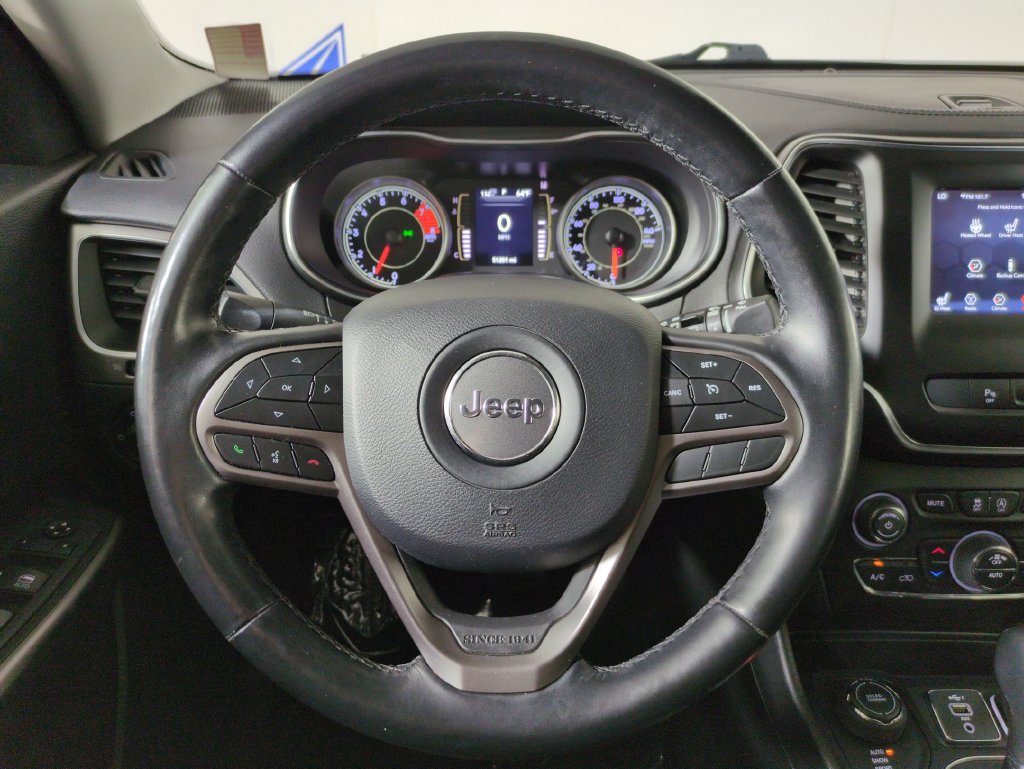 Used 2020 Jeep Cherokee Latitude Lux w/ Comfort/Convenience Group AWD/4WD image 19