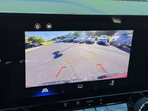 Used 2023 Chevrolet Colorado Trail Boss w/ LPO, Skid Plate Package AWD/4WD image 5