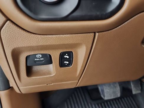 Used 2019 RAM 1500 Laramie Longhorn AWD/4WD image 24