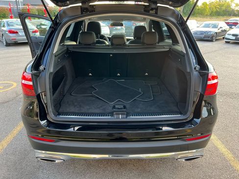 Used 2016 Mercedes-Benz GLC 300 4MATIC w/ Multimedia Package image 27