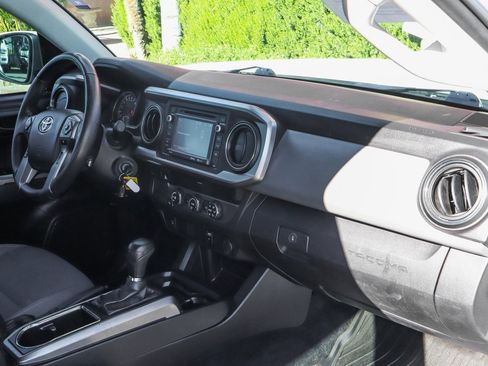 Used 2019 Toyota Tacoma SR5 image 35