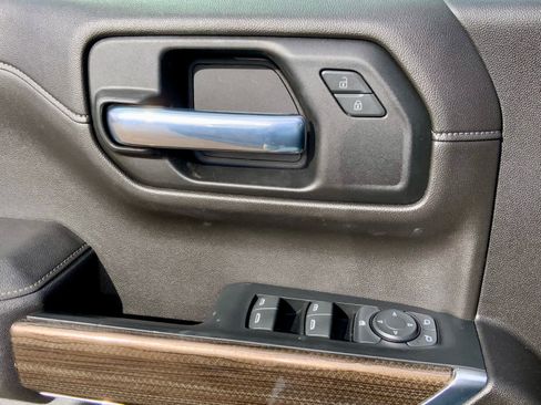 Used 2022 Chevrolet Silverado 1500 LT Trail Boss w/ LT Trail Boss Premium Package image 48