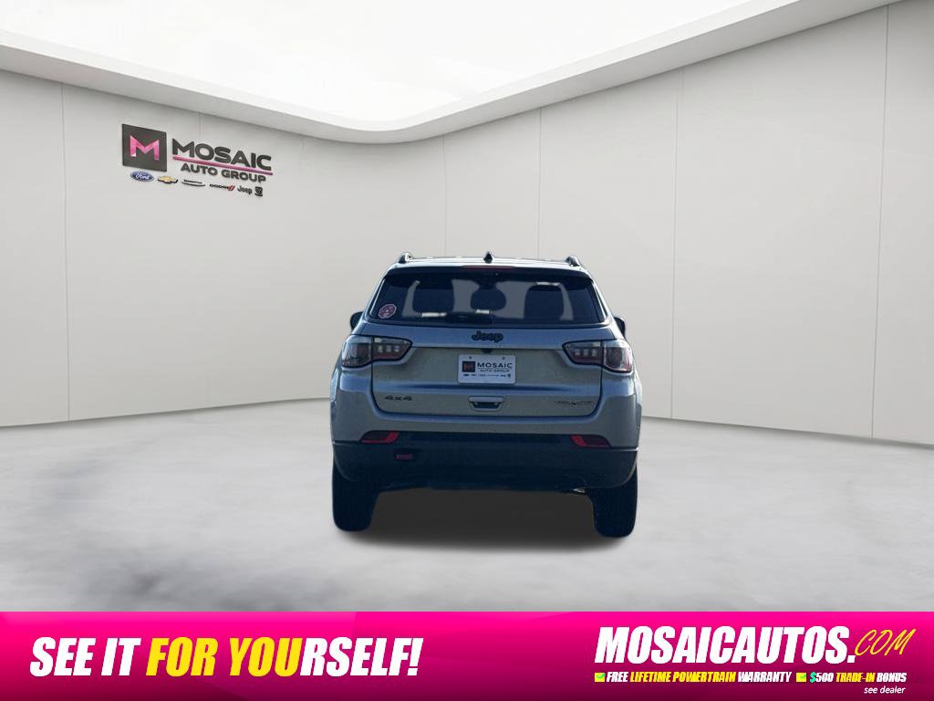 Used 2020 Jeep Compass Trailhawk AWD/4WD image 6